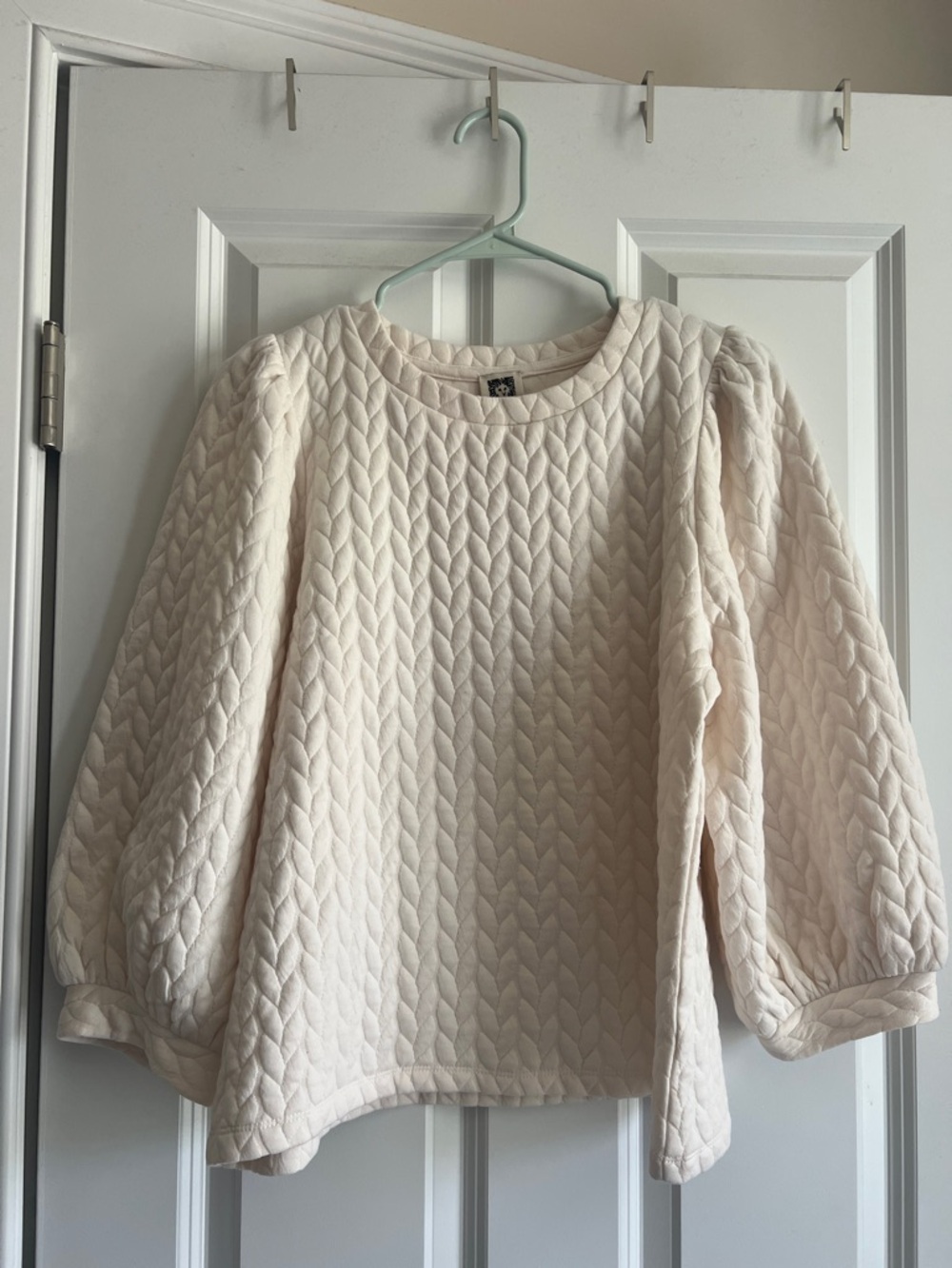 Anne Klein Cream Quilted Puff-Sleeve Crewneck Sweater